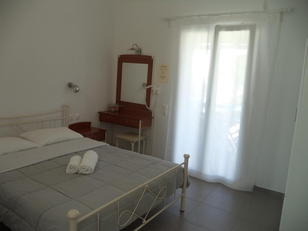 Taxiarchis Studios Agios Georgios  Esterno foto
